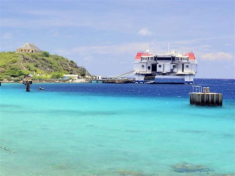 Caracas Bay in Curaçao, The Netherlands | Sygic Travel Venezuela ...