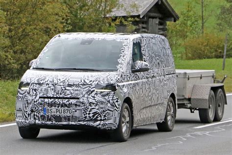 Volkswagen T7 – spy shots of next-generation Transporter family | Parkers