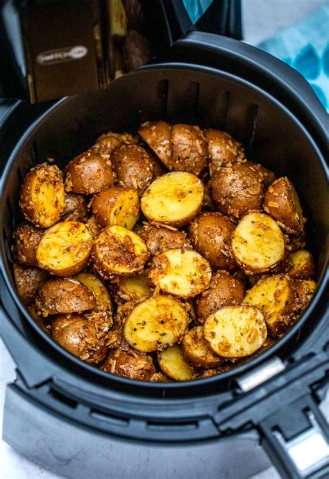 Crispy Air Fryer Potatoes Recipe [Video] - S&SM