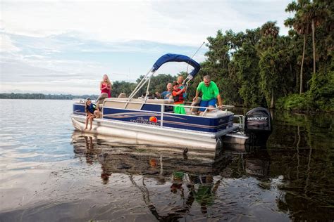 Bass Pro Shops: News Releases: 2014 Sun Tracker pontoon boats now come ...