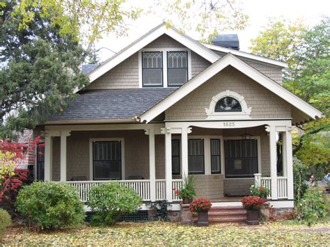 autoliterate: American Houses, Old North End, Colorado Springs