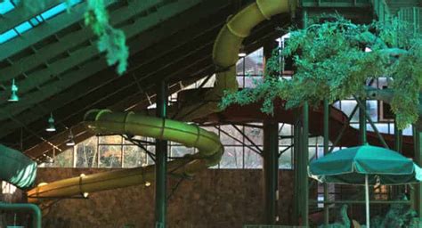 This Gatlinburg, TN Resort Has a Huge Indoor Water Park