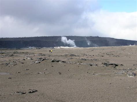 Halemaumau Crater - Hawaii Pictures