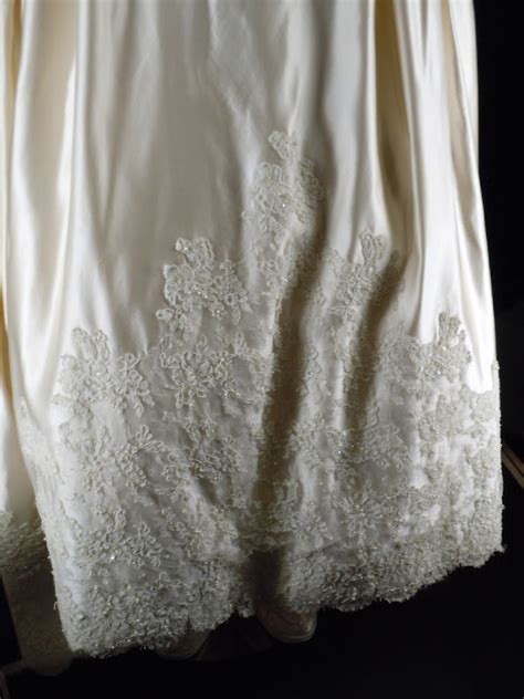 Wedding dress from Father of the Bride remake... | Hollywood Movie Costumes