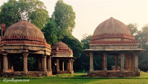 Complete guide to visiting the historic Hauz Khas fort in Delhi