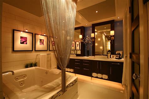 Modern Luxe Bath - Stratton Design Group