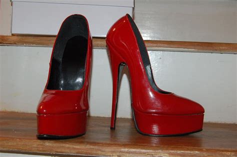 Seven Inch Heels - Ultra High Heels - High Heel Place