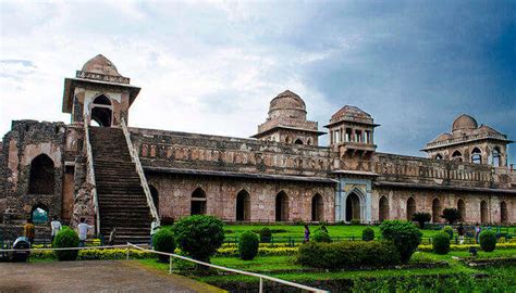 7 Best Things To Do In Mandu For The Culture Vultures