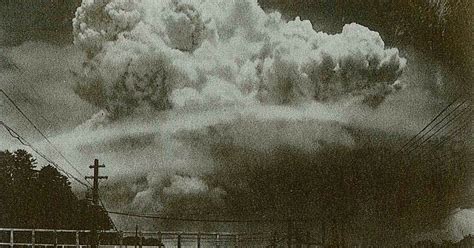 Nagasaki Atomic Bomb : NAB: The Mushroom cloud was photographed at the earliest from the ground ...