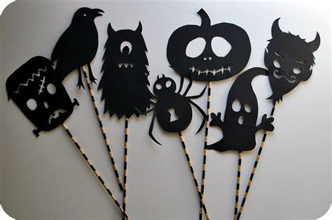 ☑ How to make halloween shadow puppets | gail's blog