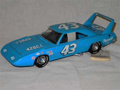 VINTAGE DIECAST FRANKLIN MINT NO. 43 RICHARD PETTY SUPERBIRD