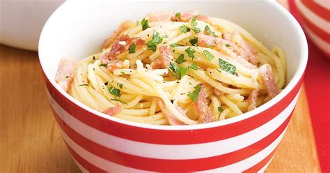 Lower-fat spaghetti carbonara