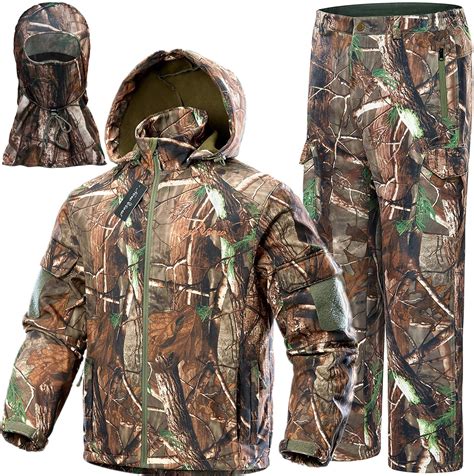 8 Best Cold Weather Hunting Gear, Clothing, and Pants in 2021