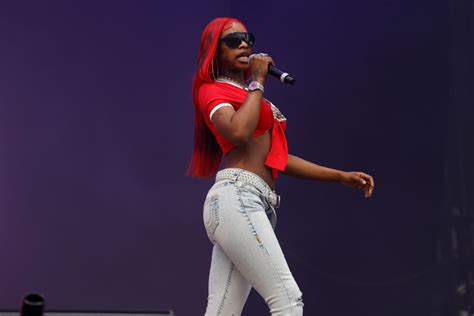 Sexyy Red Performs Her Biggest Hits At The 2023 BET Hip-Hop Awards