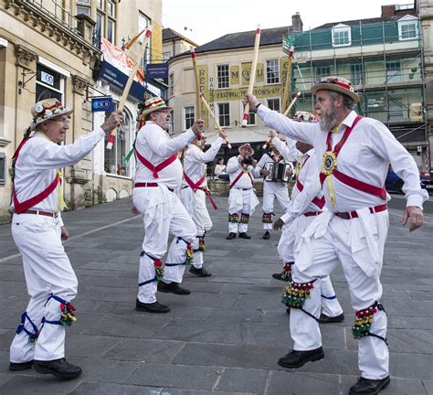 Morris Dancing Workshop - Discover Frome