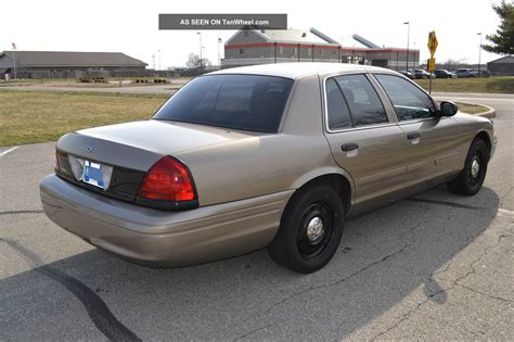 2007 Ford Crown Victoria Police Interceptor Sedan 4. 6l