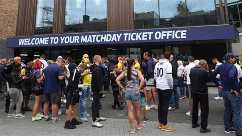 Tottenham Hotspur: Matchday ticket price hike 'not be justified' - BBC Sport