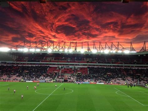 Apocalyptic sunset over the 'Stadium of Light' in Sunderland, UK in pictures - Strange Sounds