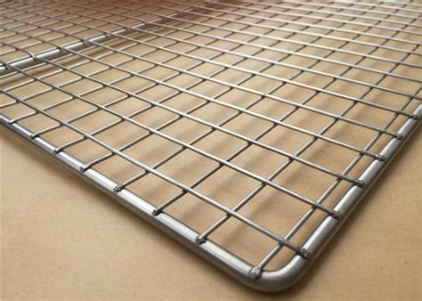 Stainless Steel Wire Mesh Tray Light Weight With Heat Resistant FDA SGS