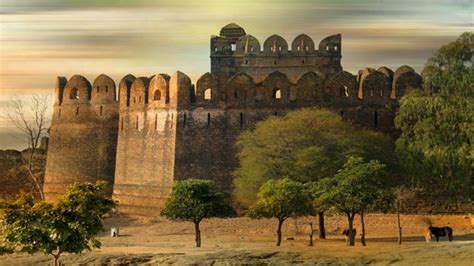 Top Five Forts in Pakistan - Kluchit