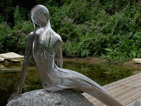 Stainless steel wire sculptures merge nature with fantasy | Daniel Swanick