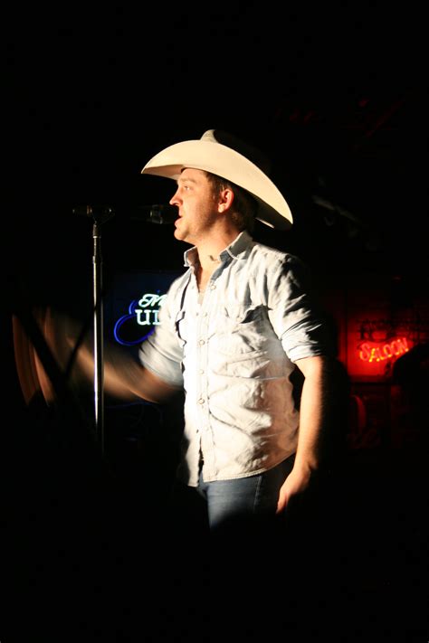 Concert Review – Justin Moore at The Round Up | South Florida Country Music