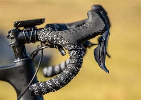 Shimano GRX Di2 2x/1x Long Term Review: WHY YOU NEED IT, IT IS THAT ...