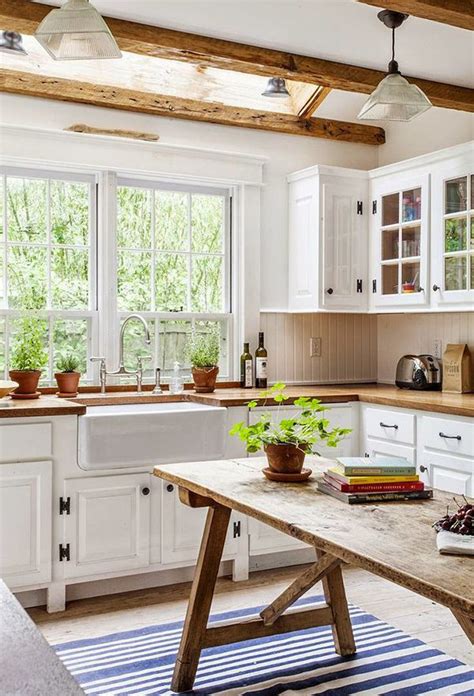 20 Vintage Farmhouse Kitchen Ideas | HomeMydesign
