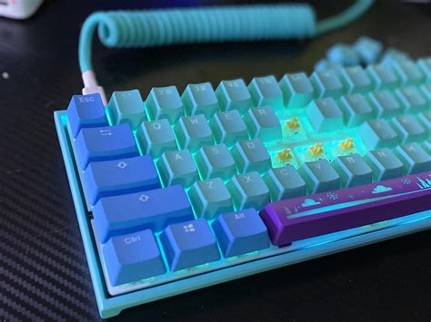 Ducky x MK Frozen Llama Mecha Mini v2 w/ Gateron Yellows (Details & more in comments ...