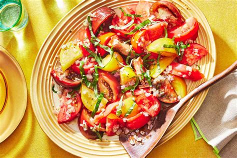 Heirloom Tomato Salad Recipe