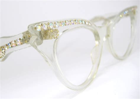 View source image | Eyeglasses for women, Funky glasses, Eyeglasses