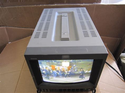 Sony Trinitron PVM-8041Q 8" Portable Broadcast CRT Color Video - Imagine41