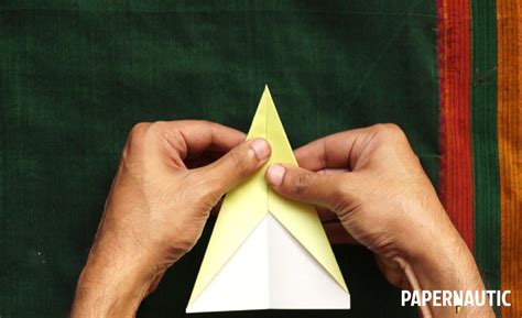 How To Make An Easy Origami Paper Dart – Video Tutorial – Papernautic