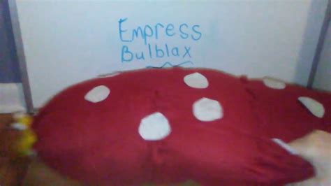 Pikmin plush Empress Bulblax showcase - YouTube