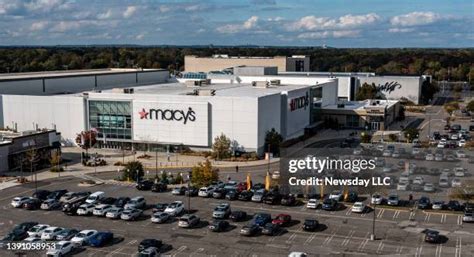 Westfield South Shore Mall Photos and Premium High Res Pictures - Getty ...