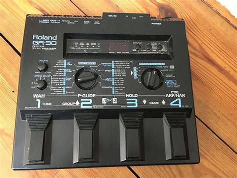 Roland GR-30 Guitar Synthesizer | Musicians Delight | Reverb