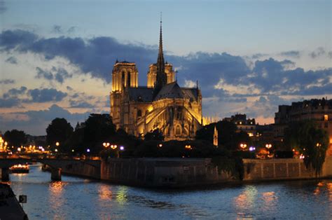 Notre Dame Sunset | Facebook Twitter Flickr Saatchi Instagra… | Flickr