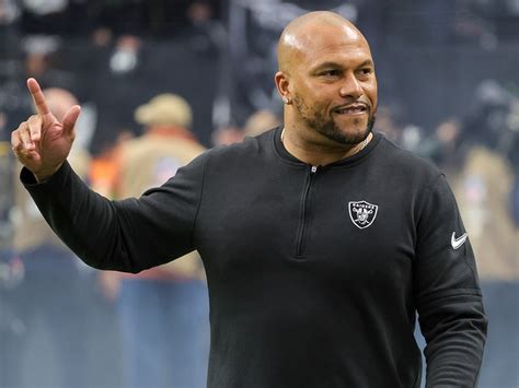 Raiders Expected To Hire Antonio Pierce As Head Coach