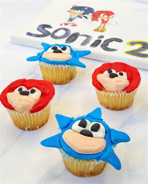 DIY Sonic the Hedgehog Cupcakes - Rockin Mama™