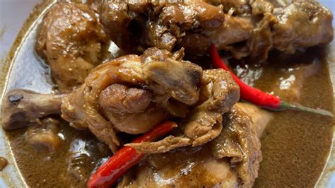 Paano Magluto ng Adobong Manok with Coconut Milk | #chickenadobo - YouTube