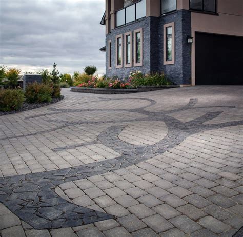 Driveway Pavers: Best Paving Stones, Patterns & Designs for Driveways ...