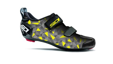 Triathlon Bike Shoes | Triathlon Shoes for Cycling | Better Triathlete