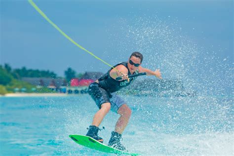 WAKE BOARDING | Ocean Group