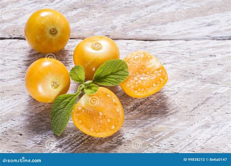 Fresh uchuva fruits stock photo. Image of isolated, japanese - 99838212