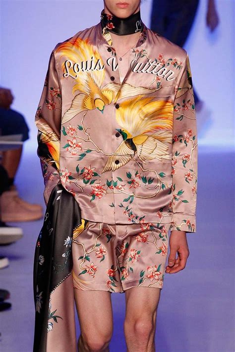 Prada Suits Everyone | Menswear, Fashion, Haute couture details