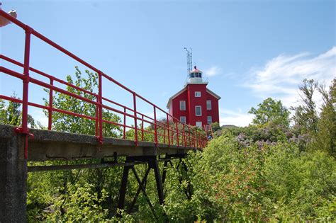 Marquette Harbor Lighthouse, Lake Superior - Travel the Mitten