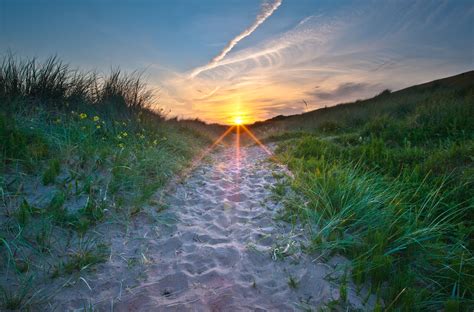 Beautiful Sunset Beach in Scotland | Beach sunset, Beautiful sunset ...