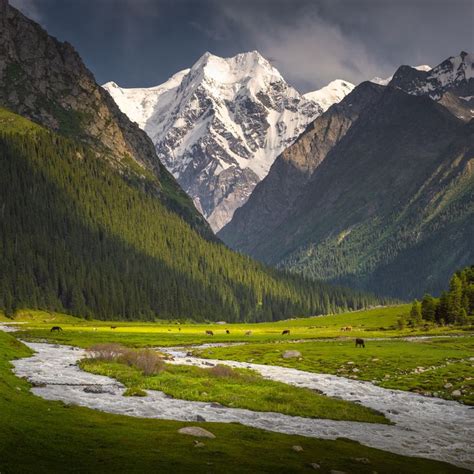 Kyrgyzstan Valley | Scenery, Mountain lakes, Landscape