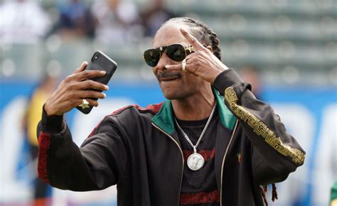 The University Of Kansas Issues An Apology For Snoop Dogg Performance