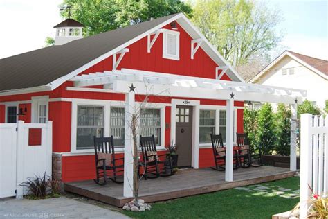 20 Amazing Red House Design Ideas | Farmhouse exterior, Farmhouse style ...